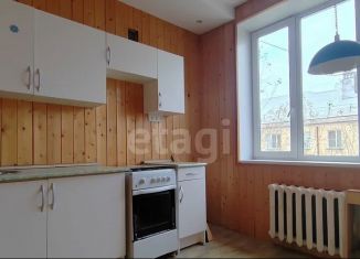 Продам двухкомнатную квартиру, 50 м2, Озёрск, улица Свердлова, 49