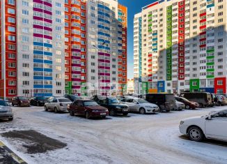 Продажа квартиры студии, 28 м2, Тюмень, улица Монтажников, 38, Восточный округ
