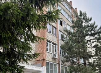 Продажа трехкомнатной квартиры, 71 м2, Горячий Ключ, улица Ленина, 189