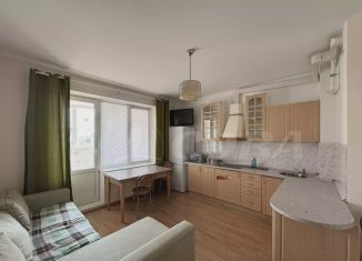 Сдаю в аренду 1-ком. квартиру, 50 м2, Тюмень, улица Бориса Опрокиднева, 2, ЖК Семейный