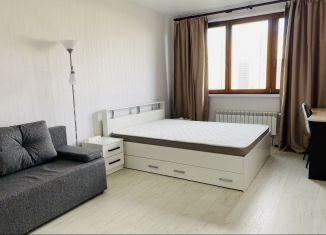 Сдаю в аренду 1-ком. квартиру, 45 м2, Котельники, Сосновая улица, 2, ЖК Белые Росы