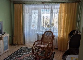 Продам 2-ком. квартиру, 53.2 м2, Алексин, Северная улица, 16