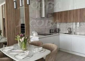 Продается 2-ком. квартира, 80 м2, Тюмень, улица Дмитрия Менделеева, 6к1, Восточный округ