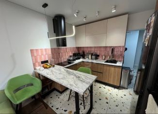 Продаю двухкомнатную квартиру, 42 м2, Москва, район Западное Дегунино, Ильменский проезд, 17к4