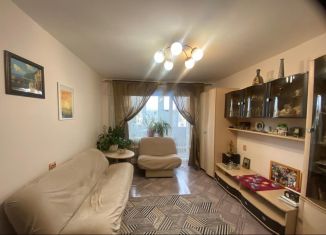 Продаю 2-ком. квартиру, 51.6 м2, Красноярский край, улица Кирова, 28