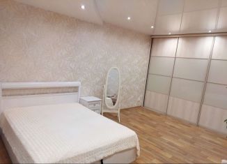 Продам 3-ком. квартиру, 102.2 м2, Киров, улица Володарского, 120