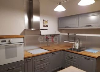 Продам 1-ком. квартиру, 35 м2, Кудрово, Центральная улица, 52