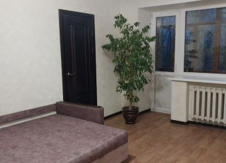 Продаю двухкомнатную квартиру, 45 м2, Чувашия, Коммунистическая улица, 10