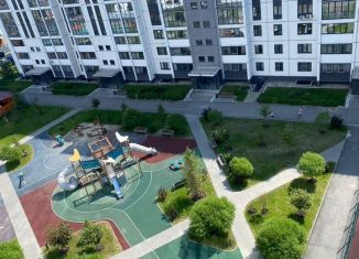Сдам в аренду однокомнатную квартиру, 43 м2, Челябинск, улица Овчинникова, 20А
