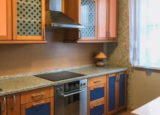 Продается 2-комнатная квартира, 55 м2, Москва, Бартеневская улица, 13