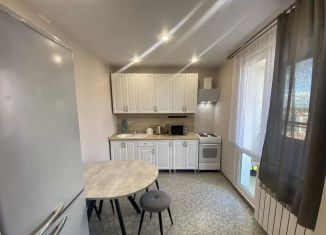 Сдам однокомнатную квартиру, 33 м2, Казань, проспект Ильгама Шакирова, 5А