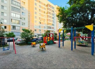 Двухкомнатная квартира на продажу, 65 м2, Челябинск, улица Хохрякова, Тракторозаводский район