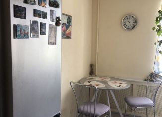 Сдам в аренду трехкомнатную квартиру, 78 м2, Санкт-Петербург, Байконурская улица, 7к1, метро Комендантский проспект