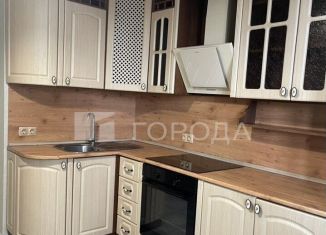 Сдам 1-ком. квартиру, 40 м2, Новосибирская область, улица Героев Революции, 19
