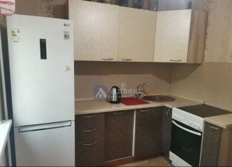 Продаю 1-комнатную квартиру, 33 м2, Тюмень, улица Пермякова, 53, Восточный округ