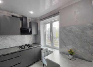 Продается двухкомнатная квартира, 47 м2, Курск, улица Энгельса, 88