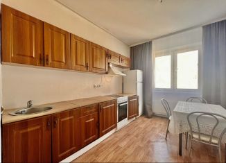 3-ком. квартира в аренду, 84.6 м2, Санкт-Петербург, проспект Королёва, 71к1, метро Комендантский проспект