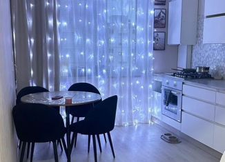 Сдается в аренду 3-ком. квартира, 57 м2, Краснодарский край, улица Карамзина, 21