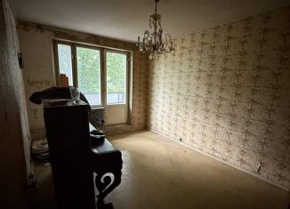 Продам 3-комнатную квартиру, 63 м2, Москва, Винницкая улица, 19, район Раменки