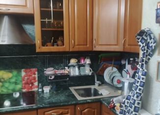 Продам 2-ком. квартиру, 58.1 м2, Москва, улица Санникова, 7