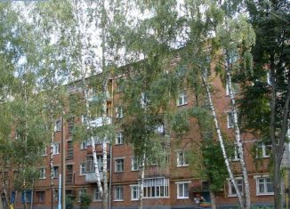 Продается 3-комнатная квартира, 55 м2, Чувашия, улица Маршака, 12