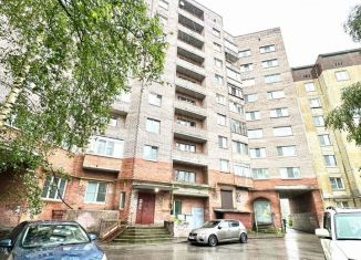 Продается 1-ком. квартира, 39 м2, Гатчина, улица Авиатриссы Зверевой, 8к3