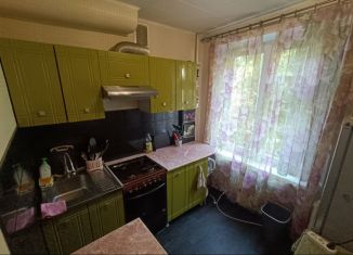 Сдам трехкомнатную квартиру, 57 м2, Москва, улица Аносова, 11