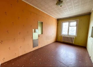 Продаю 2-комнатную квартиру, 43.8 м2, Северодвинск, улица Трухинова, 1