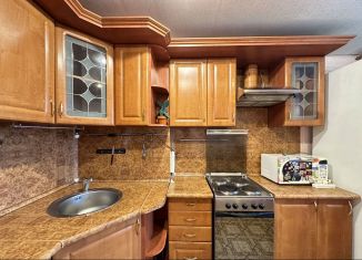 Сдам однокомнатную квартиру, 36 м2, Колпино, Пролетарская улица, 42