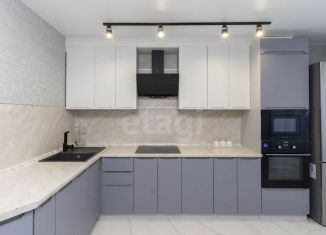 Продается 2-комнатная квартира, 67.6 м2, Тюмень, улица Валентины Трофимовой, 13, Восточный округ