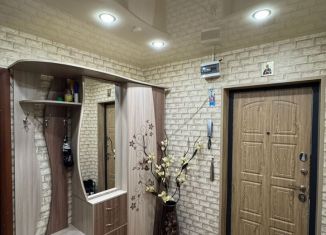 Продам 3-ком. квартиру, 62 м2, Тульская область, 1-я Луговая улица, 4