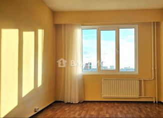 Продам двухкомнатную квартиру, 55 м2, Санкт-Петербург, Серебристый бульвар, 38, метро Комендантский проспект