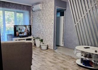 Продам 2-ком. квартиру, 39.5 м2, Бузулук, 2-й микрорайон, 19