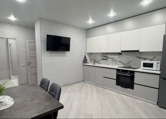 Аренда 2-комнатной квартиры, 58 м2, поселок городского типа Афипский, улица Победы, 13/2