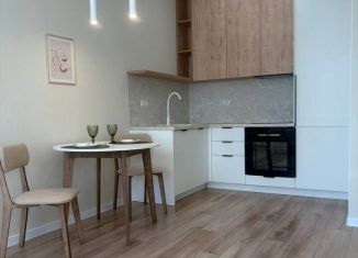 Сдается однокомнатная квартира, 39.6 м2, Тюмень, улица Фармана Салманова, 17