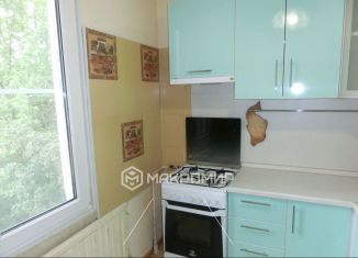 Продажа 3-комнатной квартиры, 41.8 м2, Санкт-Петербург, проспект Ветеранов, 8