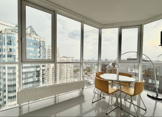 Продам 2-ком. квартиру, 92 м2, Краснодар, улица Кубанская Набережная, микрорайон Центральный