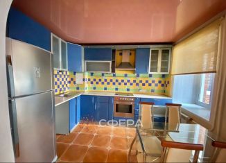 Продаю 3-ком. квартиру, 60 м2, Новосибирск, улица Героев Революции, 32, метро Золотая Нива
