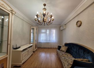 Продам 2-комнатную квартиру, 46 м2, Махачкала, улица Гагарина, 74