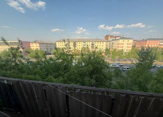 Продается 2-ком. квартира, 46 м2, Улан-Удэ, улица Бабушкина, 22