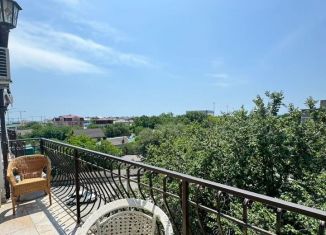 Продаю 1-ком. квартиру, 46.8 м2, Геленджик, Пограничная улица, 14Б