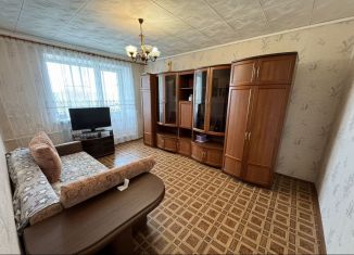 Сдается 2-ком. квартира, 53.8 м2, Киржач, улица Дзержинского, 3