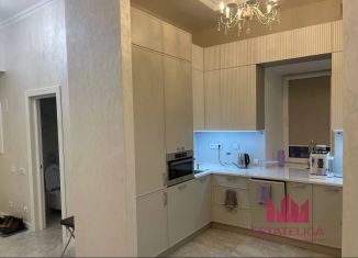 Сдаю в аренду 4-комнатную квартиру, 89 м2, Москва, Садовая-Каретная улица, 20с1, Тверской район