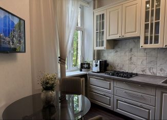 Продажа 2-комнатной квартиры, 70.3 м2, Санкт-Петербург, улица Типанова, 3, метро Звёздная