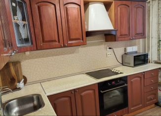 Продам 2-комнатную квартиру, 57 м2, Кудрово, Ленинградская улица, 5