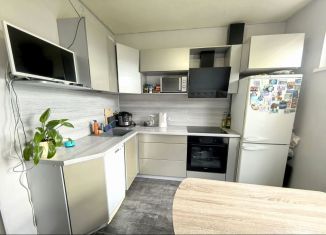 Продажа 2-комнатной квартиры, 54.9 м2, Карелия, улица Пархоменко, 26