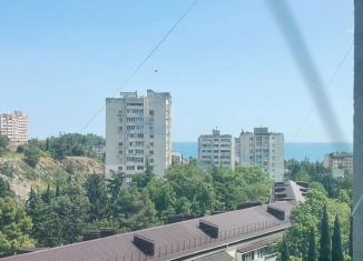 Продам двухкомнатную квартиру, 51.9 м2, посёлок городского типа Партенит, Солнечная улица, 14