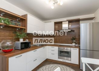 Продается 2-комнатная квартира, 47.3 м2, Тюмень, улица Ю.-Р.Г. Эрвье, 10, Центральный округ