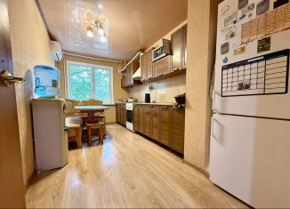 Продам 3-ком. квартиру, 65 м2, Ростов-на-Дону, улица Зорге, 37