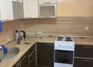 Сдается 1-комнатная квартира, 49 м2, Краснодар, улица Генерала Трошева, Прикубанский округ